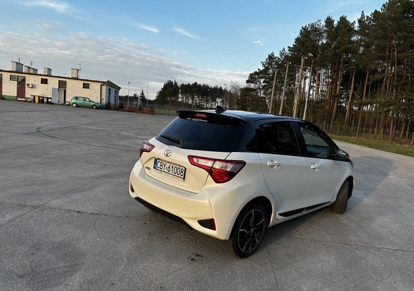 Toyota Yaris cena 59500 przebieg: 64400, rok produkcji 2018 z Bydgoszcz małe 92